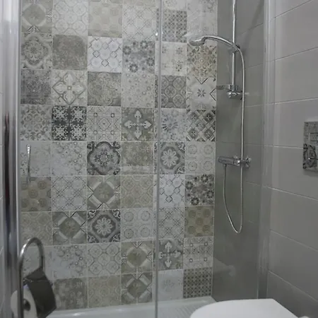 Πανσιόν Mantegna 4*