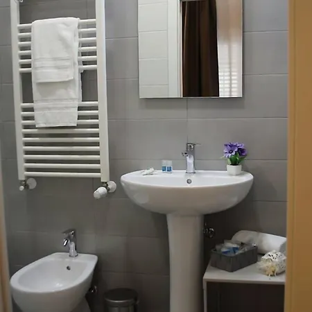 Mantegna Πανσιόν Παλέρμο