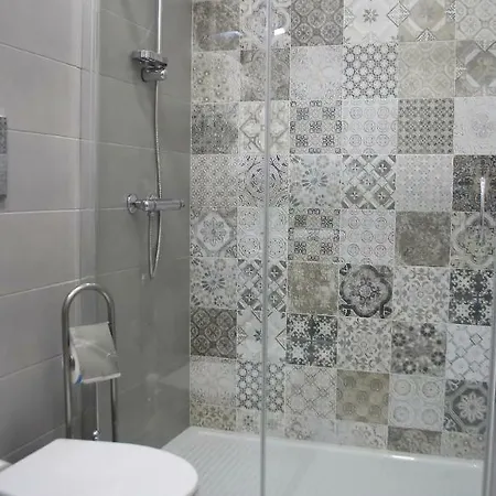 Mantegna Pensión 4*